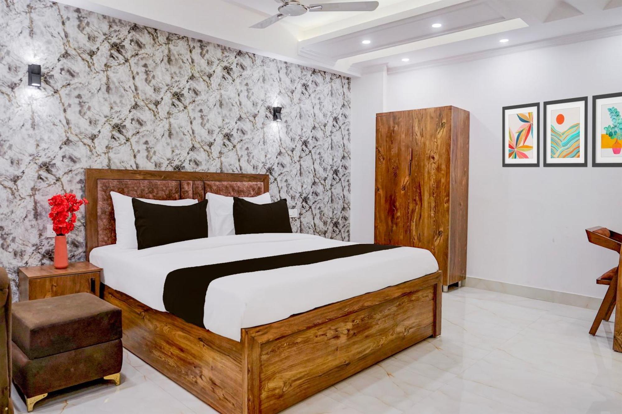 Townhouse Hotel Grand Emporio By Sbg Near Vaishali Metro Station Ghaziabad Exterior foto